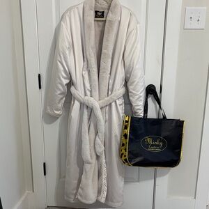 Minky Couture Cream Reversible Robe